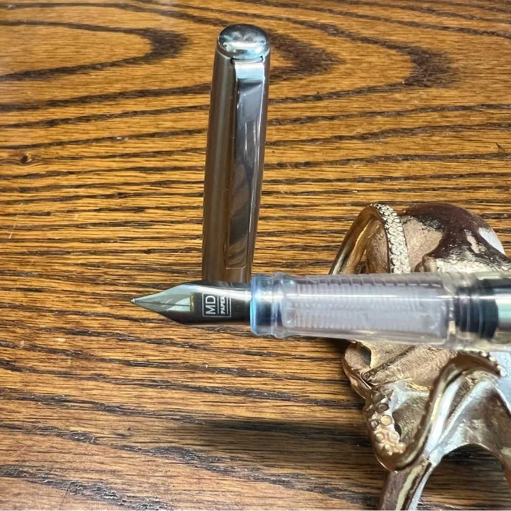MD Paper Products Fountain Pen